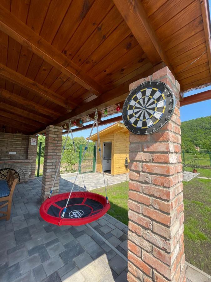 Benige Vendeghaz Hotel Demjen Bagian luar foto