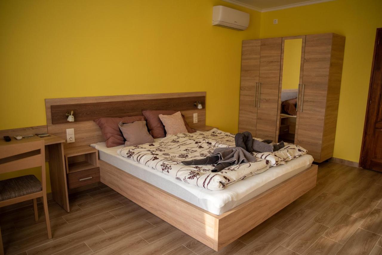 Benige Vendeghaz Hotel Demjen Bagian luar foto