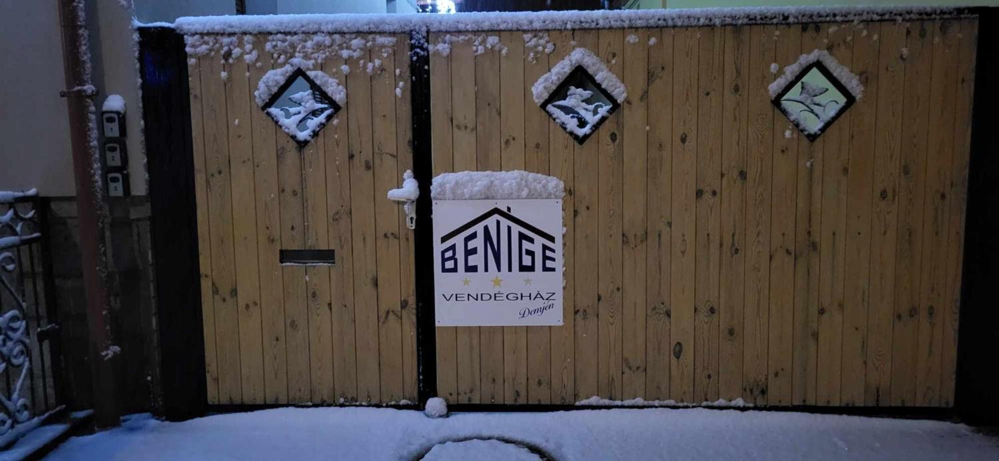 Benige Vendeghaz Hotel Demjen Bagian luar foto