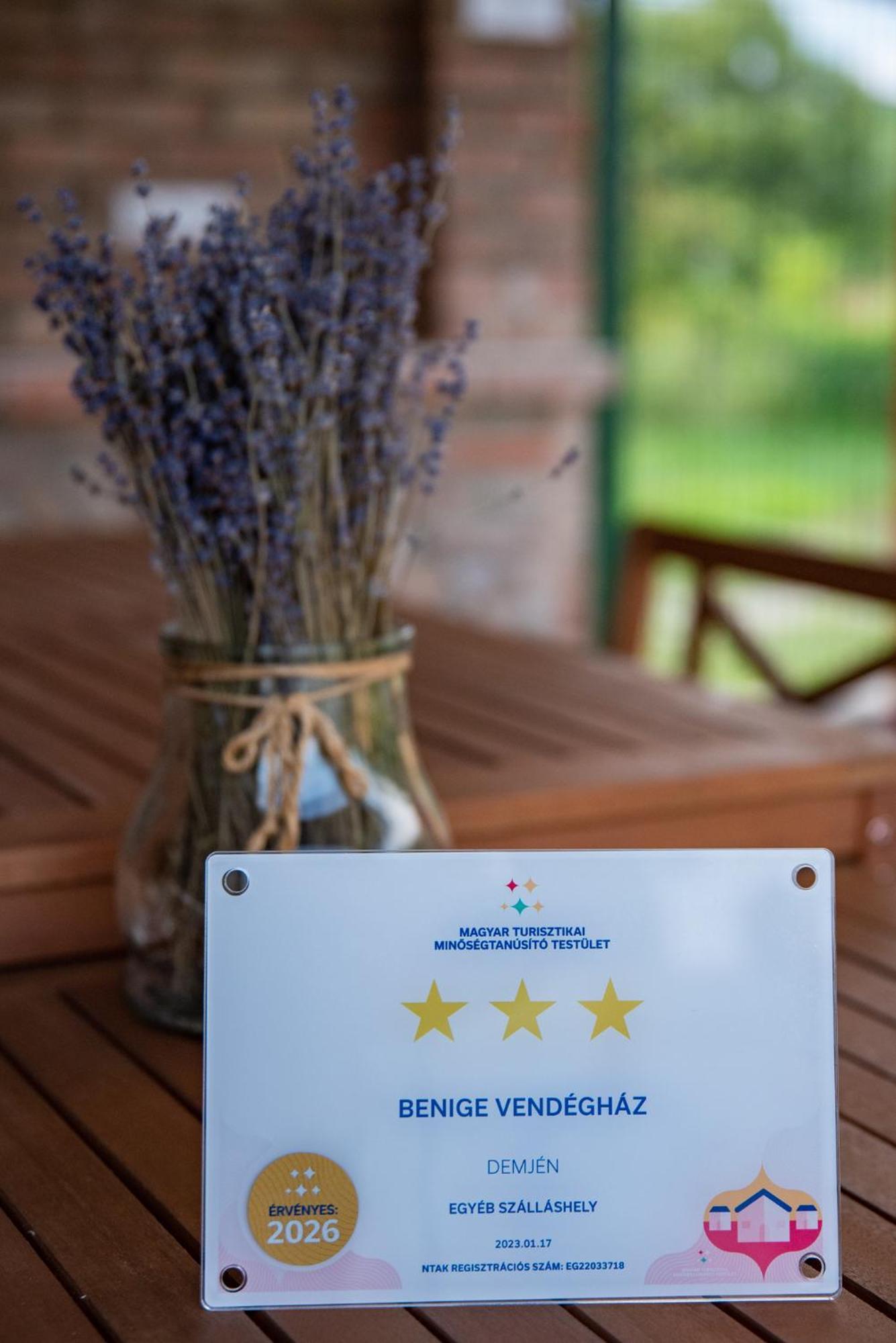 Benige Vendeghaz Hotel Demjen Bagian luar foto